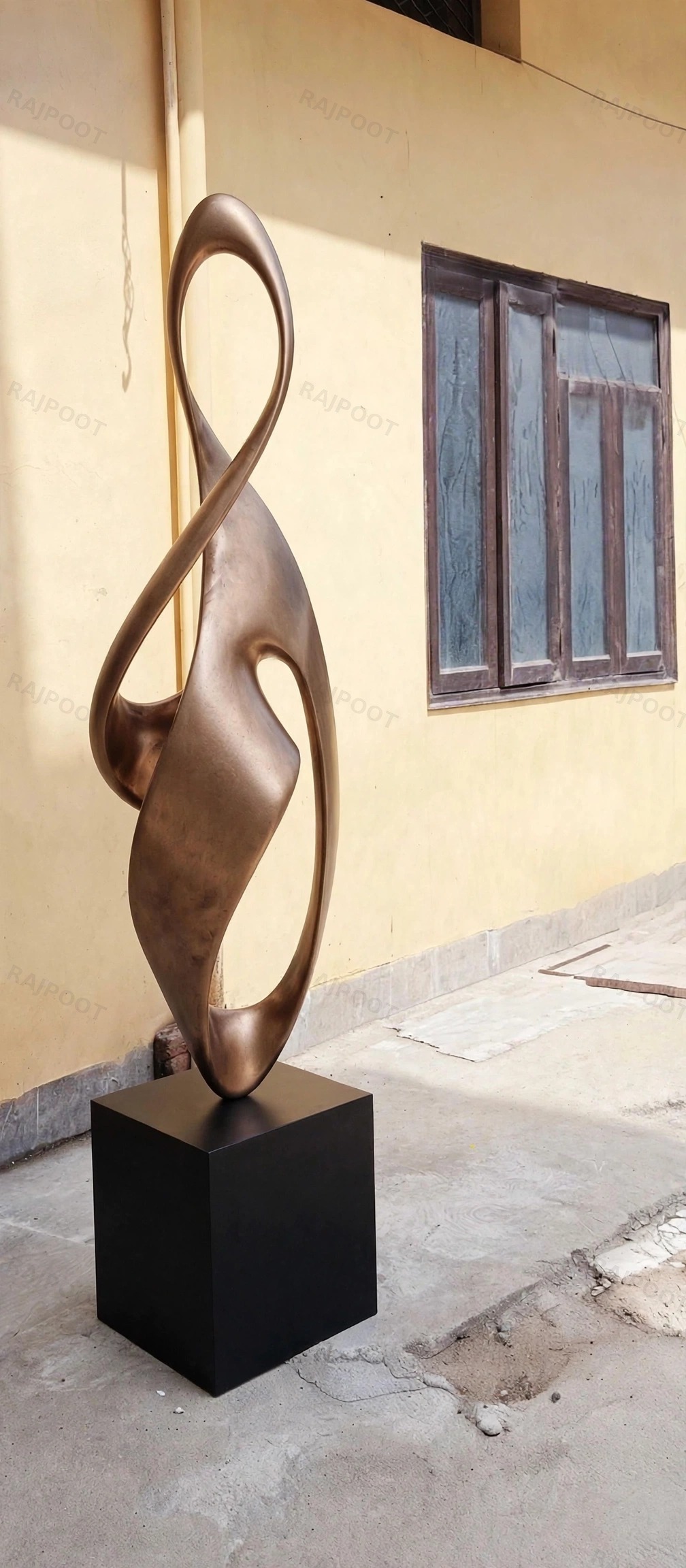 Bronze Infinity Twist Floor Decor